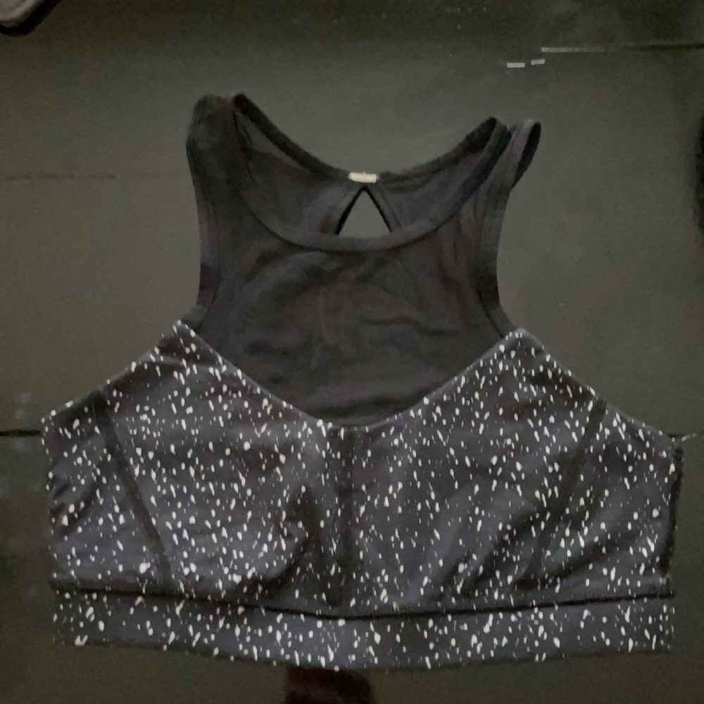 Lululemon high neck sports bra